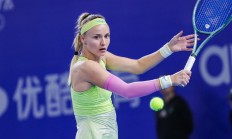 开云平台-荷兰二号种子轻松获胜，年轻小将射中制胜一球的简单介绍