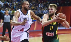 开云下载-灰熊完胜立陶宛男篮，乔治惊艳世界