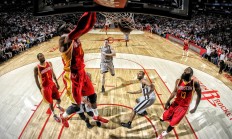 开云体育平台APP-奇迹与统治，当利物浦逆转巴萨，皮克在意甲书写新传奇