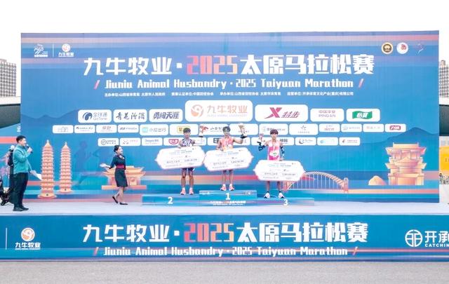 关于瞬息万变的激情赛事盛况无限的信息