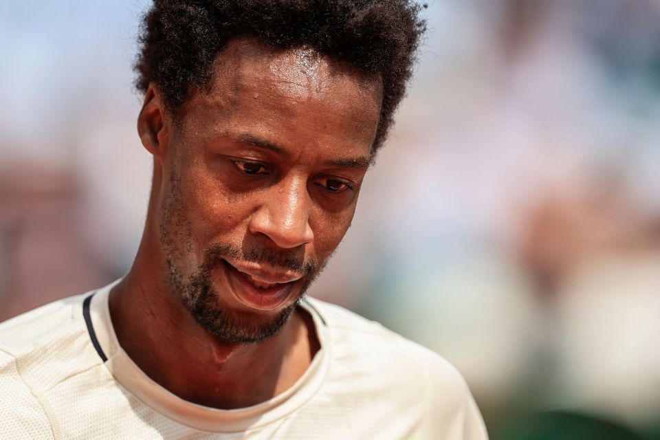 包含蒙特卡洛大师赛完胜联合杯，梅德韦杰夫惊艳四座的词条