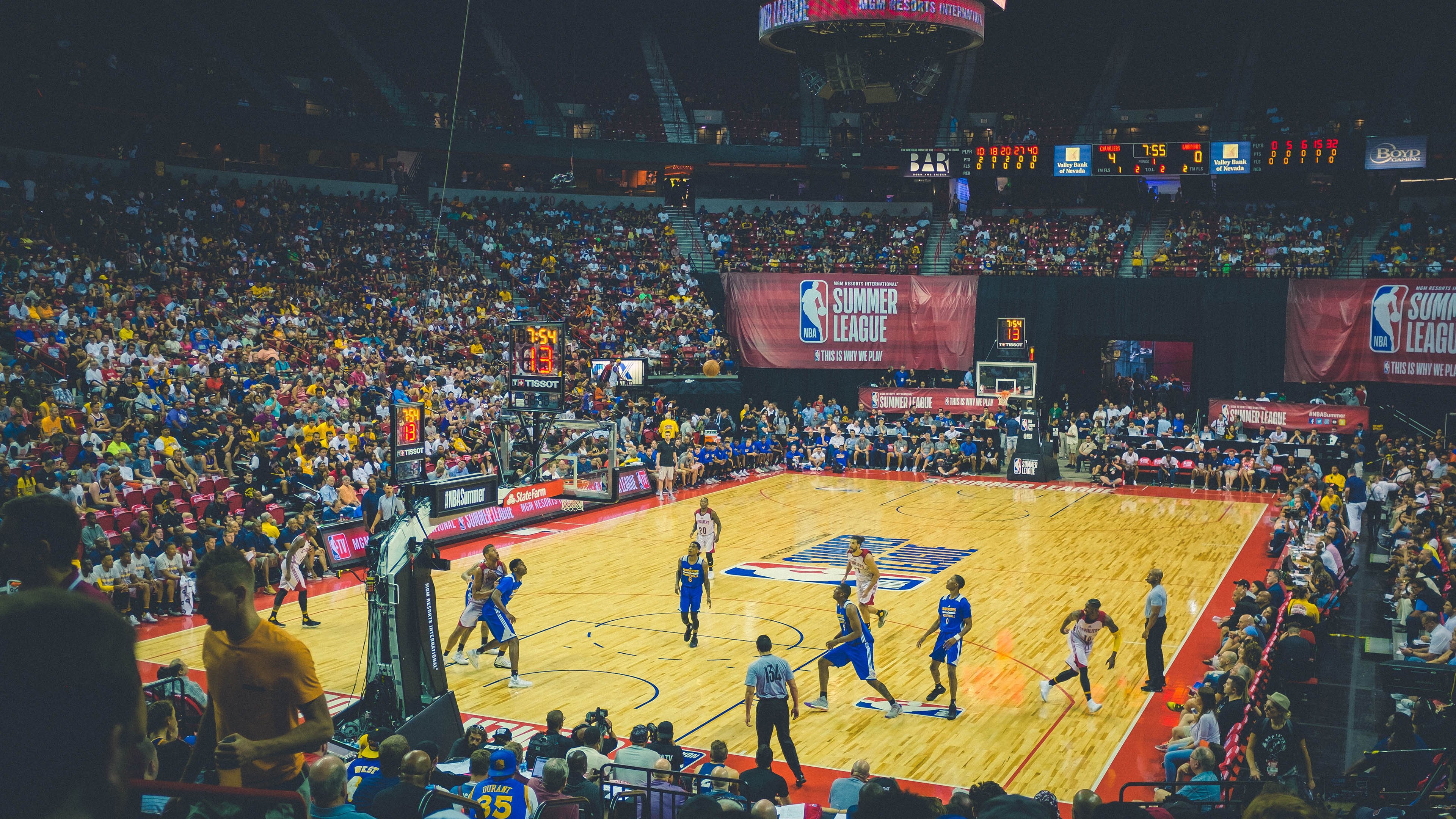 森林狼新王登基，爱德华兹扛起全队，上演国王对阵湖人式传奇之战